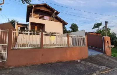 Casa averbada no bairro petropolis, estuda permuta por chácara