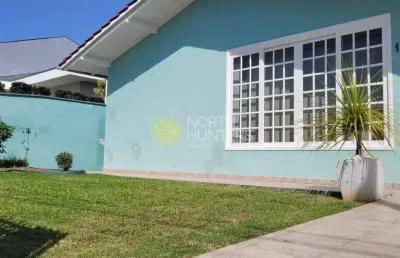 Casa, estuda permuta por apartamento de menor valor no costa e silva
