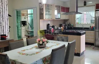 Casa com 3 quartos à venda na Rua José Bergui, João Costa, Joinville