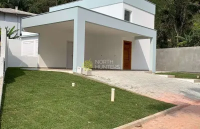 Casa à venda em cachoeira do bom jesus dentro do melhor condomínio da cachoeira do bom jesus