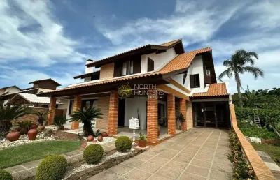 Casa com 5 quartos para alugar na Avenida das Pitangueiras, Daniela, Florianópolis