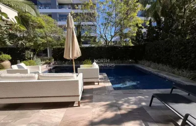 Linda mansão luxuosa com 03 suítes em jurerê internacional