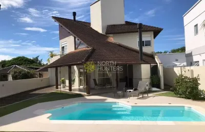 Casa com 3 dormitórios para locação anual, com piscina aquecida - daniela - florianópolis/sc