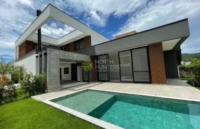 Casa em condomínio fechado à venda na Rua Ivo José Rebello, Santa Regina, Camboriú