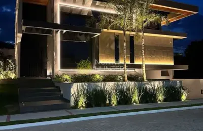 Residência exclusiva em  condominio fechado em jurerê internacional!