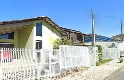 Casa à venda averbada  no costa e silva, joinville, sc