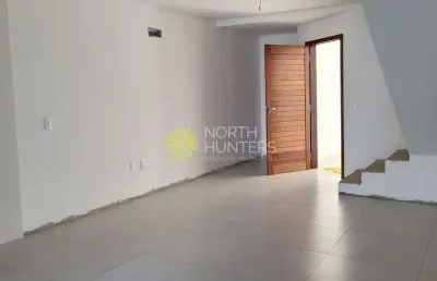 Casa geminada  à venda com 16m² de fundos, composta por 3 dormitórios sendo uma suíte, vila nova, j