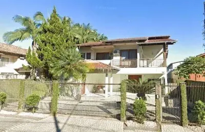 Casa com 3 quartos para alugar na Rua Marquês de Maricá, Vila Nova, Joinville