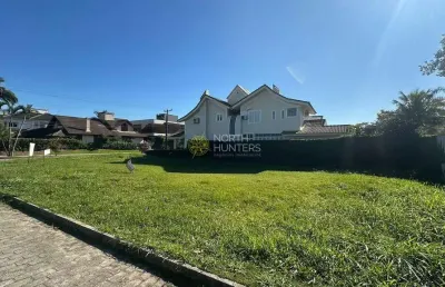 Terreno com localização privilegiada à venda, jurerê internacional, florianópolis, sc