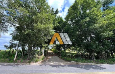 Sitio em araçoiaba da serra, 79.755m² em estrada asfaltada e vistas para o morro de ipamena