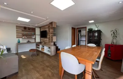 Casa em condomínio fechado com 3 quartos à venda na Rua Waldemiro Ry, 797, Novo Mundo, Curitiba