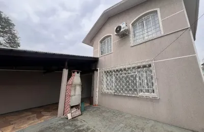 Sobrado no boqueirão  frente rua muito espaço e conforto para vc e sua família