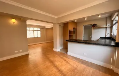 Apartamento ensolarado no batel – reformado e pronto para morar!