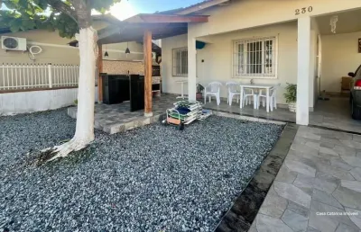 Casa com 3 quartos para alugar no gravata, navegantes  por r$ 3.800