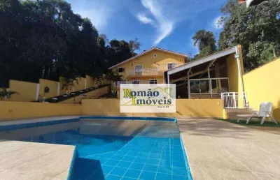 Casa exclusiva no condomínio parque do alto, na serra da cantareira
