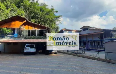 Luxuosa residência à venda no clube de campo de mairiporã/sp