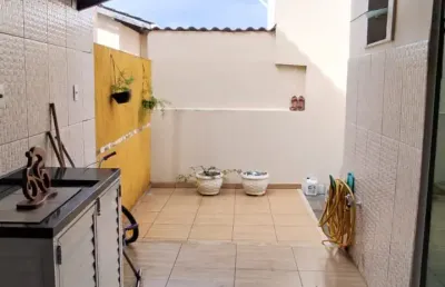 Casa à venda na Rua Eduardo P dos Santos, Vida Nova, Lauro de Freitas