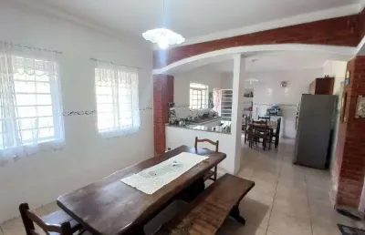 Vende - se chacará no bairro do pau arcado em campo limpo paulista.
