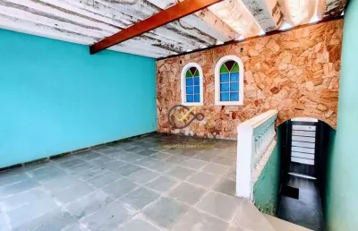 Casa no continental com 2 quartos e 2 banheiros e 1 vaga coberta