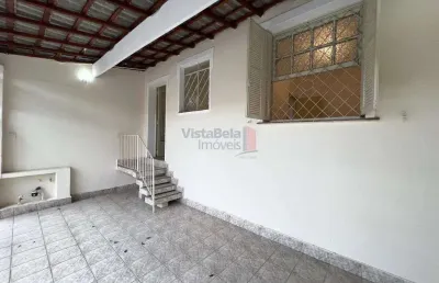 Casa ao lado da pça sta. terezinha para venda com 02 quartos sendo 01 suíte