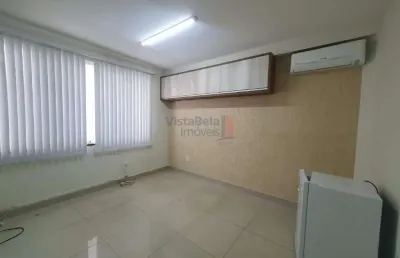 Excelente sala comercial para venda no centro , com ar condicionado e espaço para reuniões