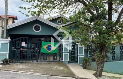 Casa à venda com 179m, 3 dormitórios, 2 vagas de garagem, itapetinga, atibaia, sp