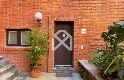 Casa à venda com 157m, 4 dormitórios sendo 1 suíte, 120m da praia, juquehy, são sebastião, sp