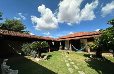 Casa de três quartos de alto padrão no bairro santa mônica