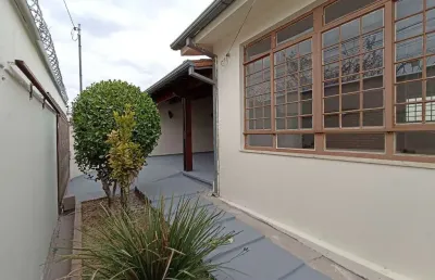 Casa com 3 quartos para alugar na Santa Amélia, Belo Horizonte 