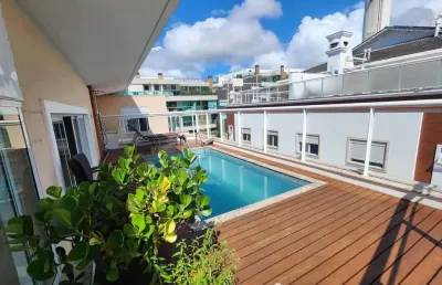 Apartamento com 3 quartos para alugar na Rua Radialista Dakir Polidoro, Campeche, Florianópolis