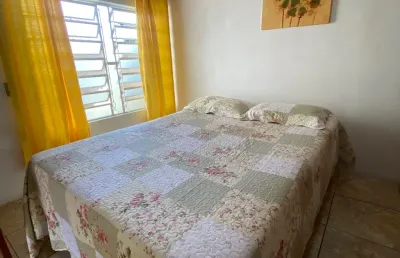 Alugamos suíte em pousada no centro de meia praia (locação até início de outubro)