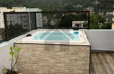 Cobertura na praia da enseada no guarujá | piscina e churrasqueira