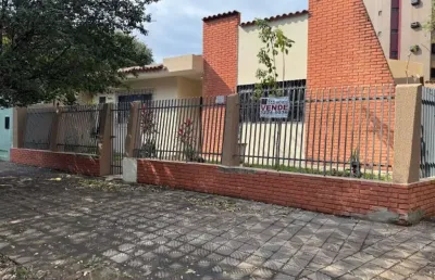 Casa com 2 quartos à venda na josé clemente, 475, zona 07, maringá por r$ 980.000