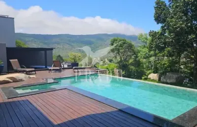 Casa no condomínio  la reserva com 3 suítes e piscina com borda infinita em atibaia/sp