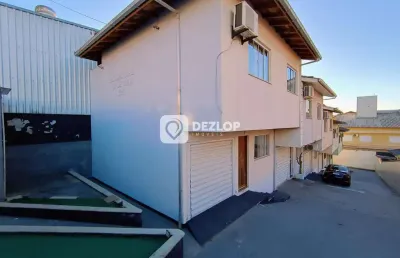 Casa com 2 quartos à venda na Rua Dona Carola, 586, Serraria, São José