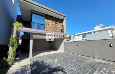 Casa de alto padrão á venda no bairro deltaville, biguaçu