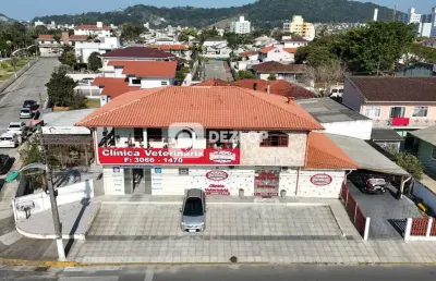 Casa com salas comerciais à venda no bairro rio caveiras - biguaçu