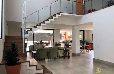 Vintage - 6 stes (4 + 2 hóspedes), piscina, gourmet alugada com renda $17k