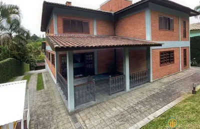 Casa no miolo da granja com  4d / 2sts, piscina, gourmet, hóspedes!