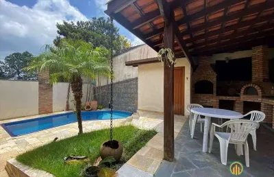 Casa 3d(1sts) ótima com lareira, piscina e gourmet!