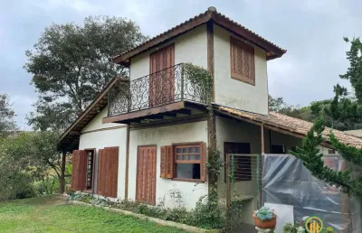 Casa térrea charmosa 2 suítes terreno grande em condomínio, cotia