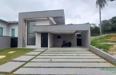 Casa nova, térrea com 3 suítes, estilo moderno com piscina em condomínio