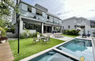 Cond alphaville g.v. - port. fechada, 4 sts, elevador, piscina, fundos app!