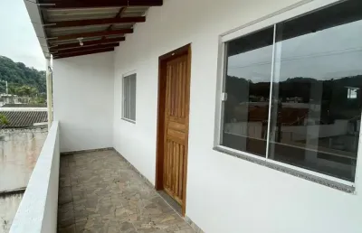 Apartamento para locação com 02 dormitórios no bairro são roque - itajaí/sc