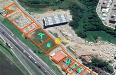 Amplo terreno com 566 m² - ideal para galpões e comércio.