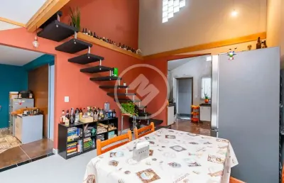 Sobrado à venda no xaxim - 06 quartos e 04 vagas codigo: 118723