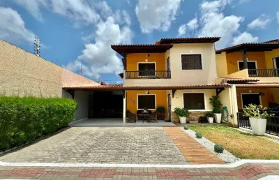 Ca 1641 casa 180m², em condomínio,  3 suites  toda projetada, climatizada, lavabo,  deck e churrasq. privativo, 4 vagas