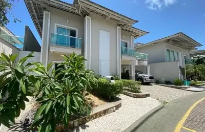 Casa 325m²,em condomínio, 4 suítes 100% projetada, 5 vagas , deck, piscina e churrasqueira, á 500 metros da praia