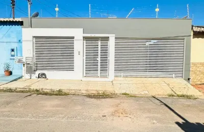 Casa com 3 quartos à venda na Rua E-5, 100, Parque Cuiabá, Cuiabá