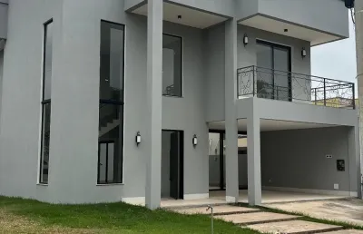 Casa em condomínio fechado com 4 quartos à venda na Avenida Belvedere, 100, Condomínio Belvedere, Cuiabá